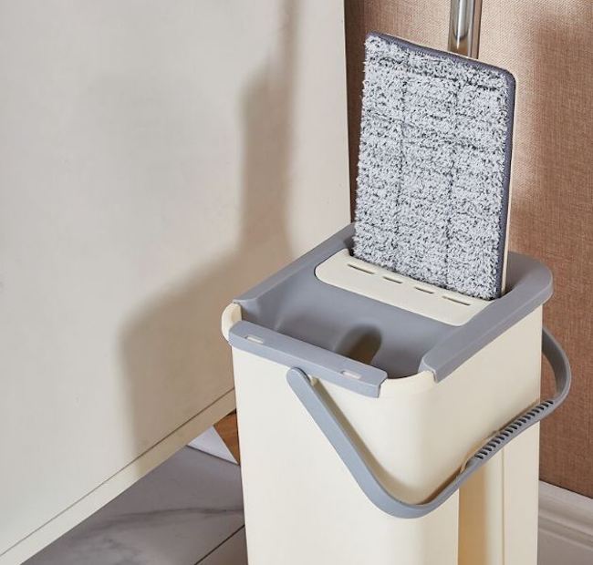 Mop profesional cu doua cuve, galeata si doua rezerve incluse